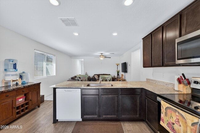 Building Photo - 25815 W Coles Rd