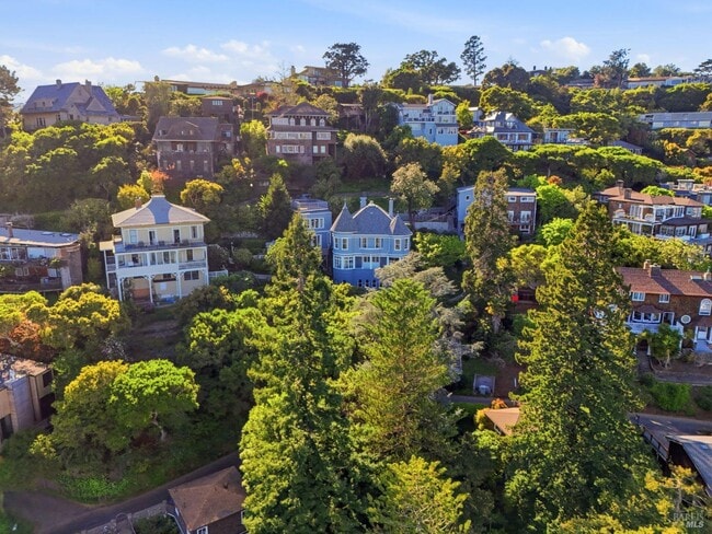 Building Photo - 172 Bella Vista Ave