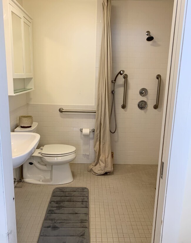 Bathroom #2 (off of Bedroom #2) - 77 Bedford St