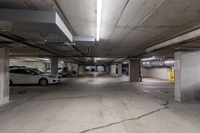 Building Photo - 530 K St