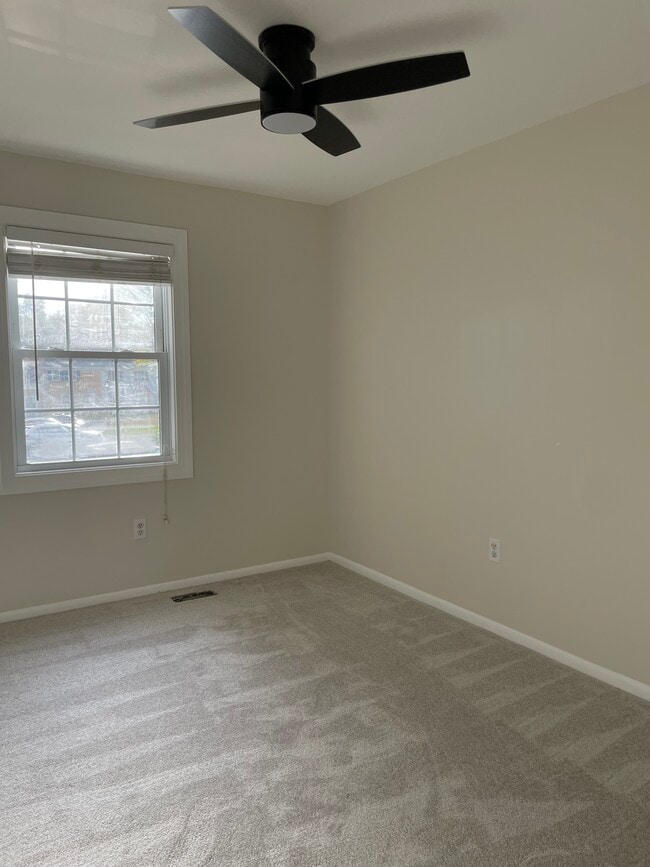 Building Photo - 1761 Aberdeen Cir