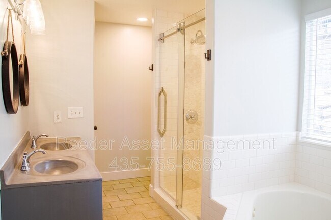 Building Photo - 3722 N 350 E