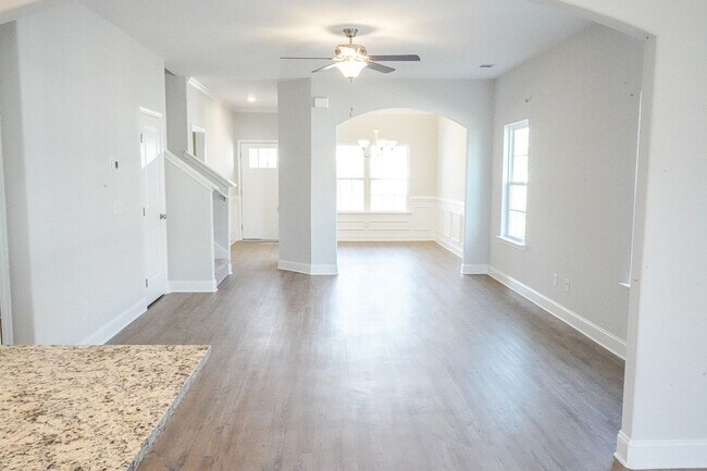 Building Photo - Available Soon!