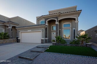 Building Photo - 12918 Clevedon St