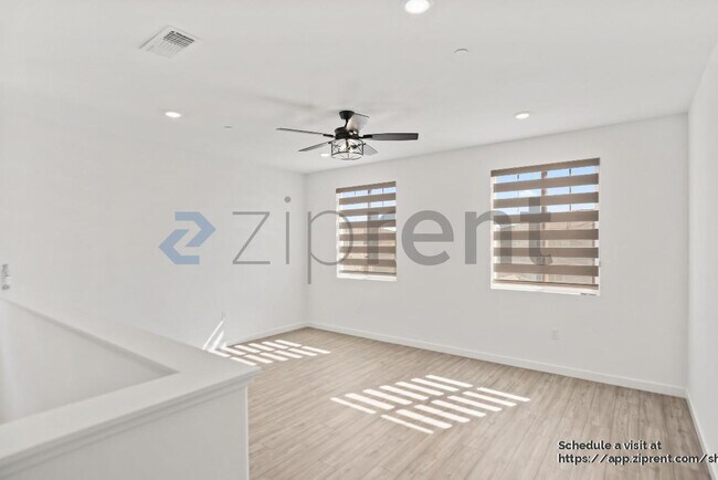 Building Photo - 16559 Barnett St
