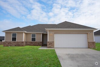 Building Photo - BRAND NEW 4 BEDROOM HOME - BOLIVAR MO