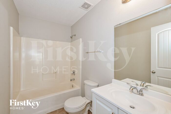 Building Photo - 7760 Freehold Dr