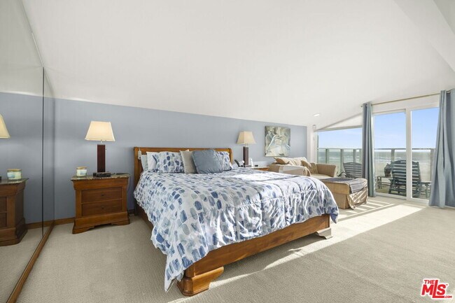 Building Photo - 1005 Ocean Dr
