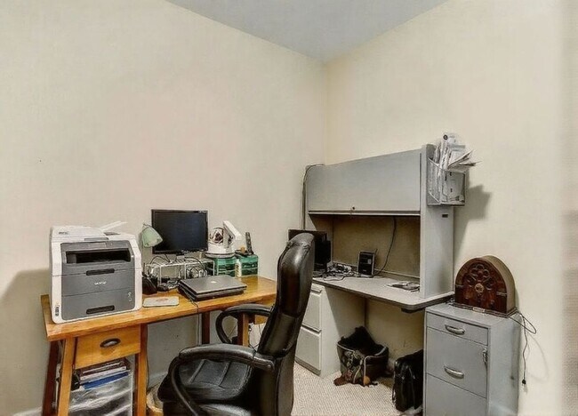 Building Photo - Bradley Point