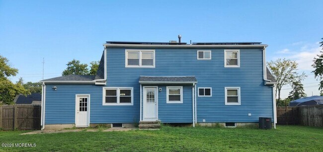 Building Photo - 1032 Valley Stream Rd