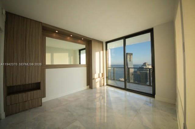 Building Photo - 1300 S Miami Ave