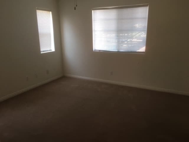 Building Photo - Wonderful La Paloma Home!