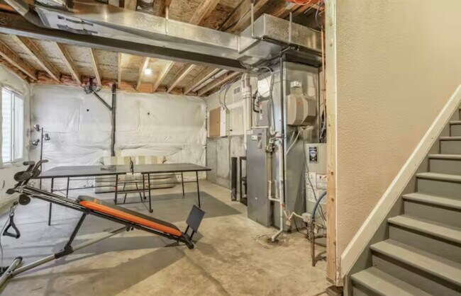 Building Photo - 10904 Cascading Spring Cir