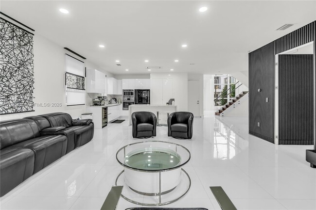 Building Photo - 9730 NW 74th Terrace