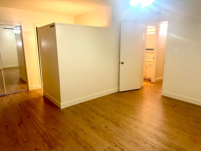 Building Photo - 4548 N Meridian Ave