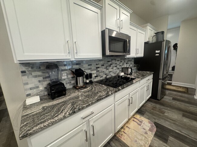 Building Photo - 280 Bluebriar Trace