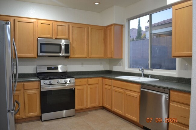 Building Photo - 2BED/2BA SOUTHWEST HOME - 1 STORY IN GATED COMMUNITY WITH POOL AREA AND SPA
