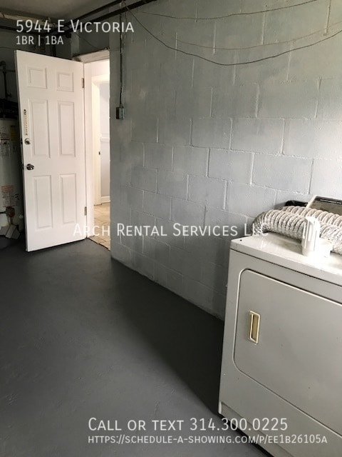 Building Photo - 5944 E Victoria-
