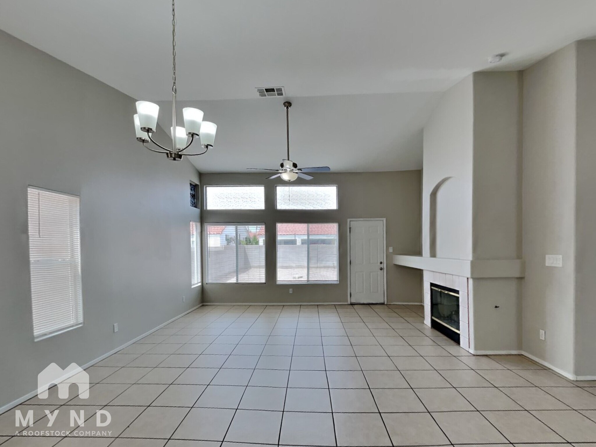 Building Photo - 3942 Redfield Ave