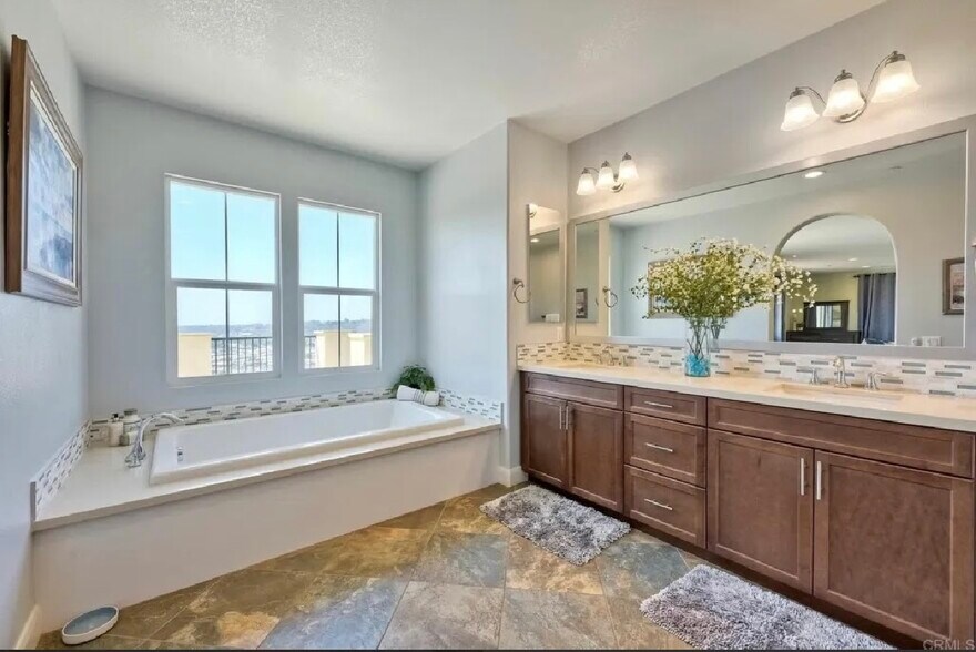 Building Photo - 218 Newport Pier Way