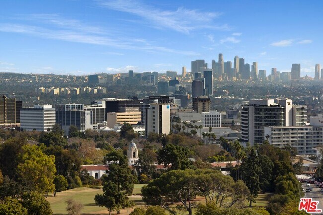 Building Photo - 875 Comstock Ave