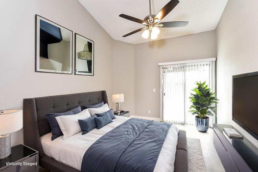 Building Photo - 4361 Faberge Ave