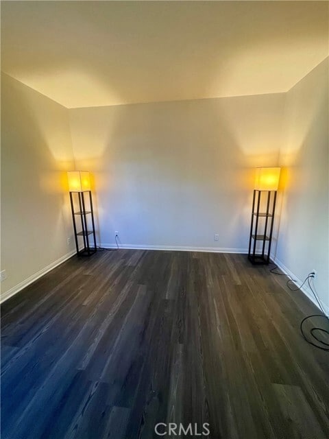 Building Photo - 6 Emerald Glen