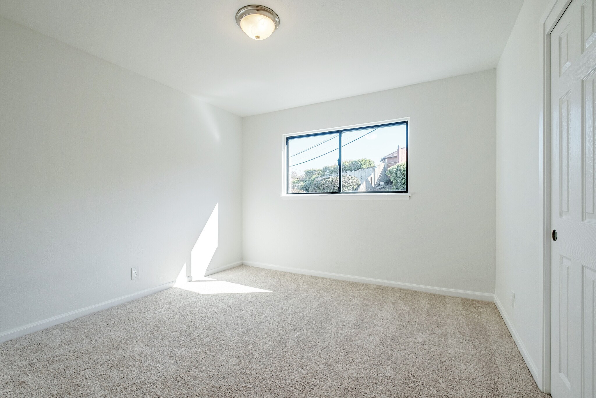 Building Photo - 97 Canyon Dr