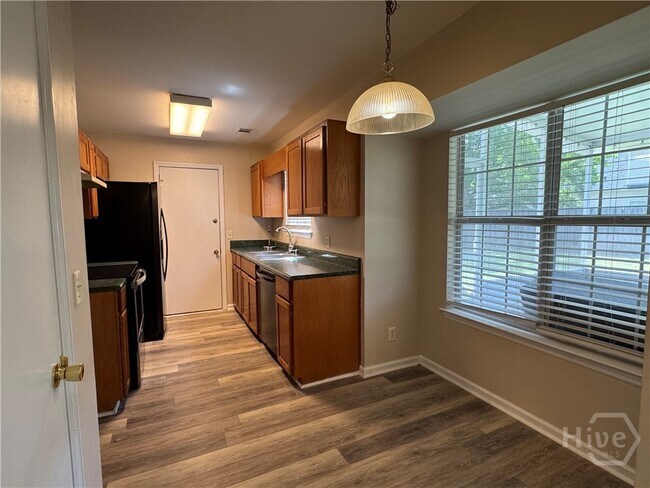 Building Photo - 57 Soling Ave