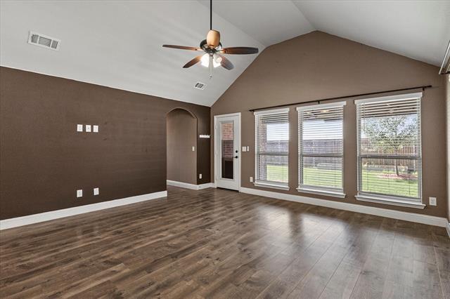 Building Photo - 205 Roscoe Dr