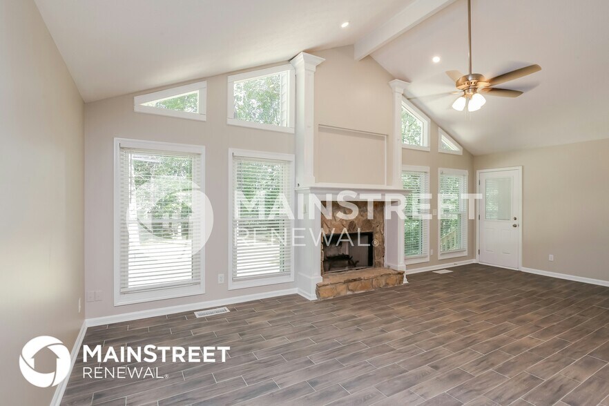 Building Photo - 1255 Taramore Dr