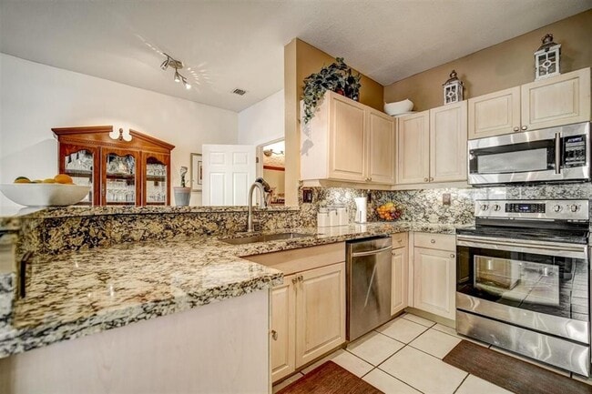 Building Photo - 10280 SW 18th St