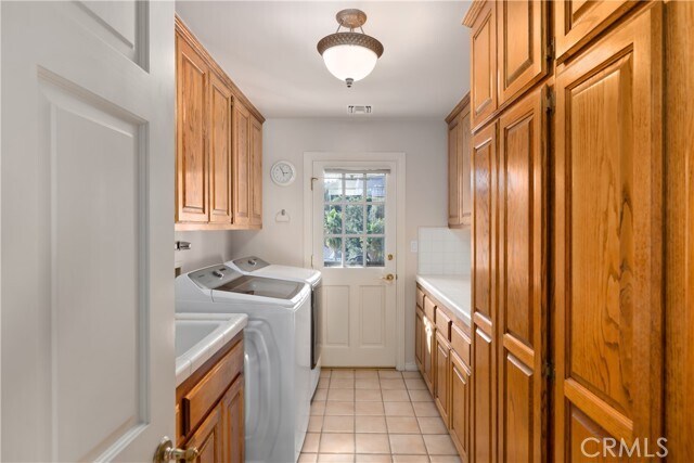 Building Photo - 318 N Terrace View Dr