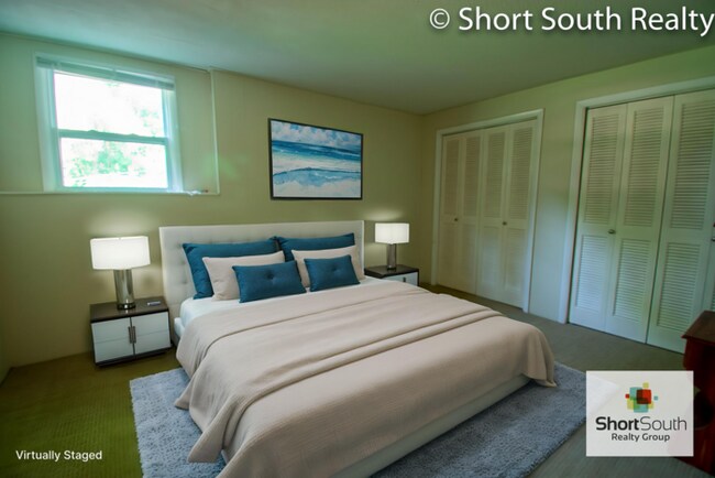 Building Photo - Rockford 4 bed 2.5 bath single family home.