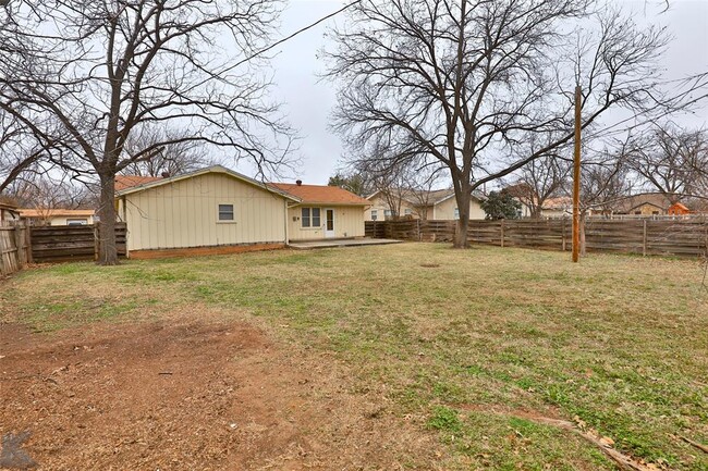 Building Photo - 3101 Sayles Blvd