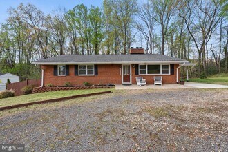 Building Photo - 3993 Orange St