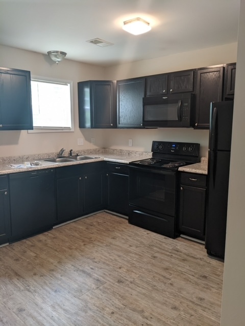 Building Photo - 5229 Woodbrier St