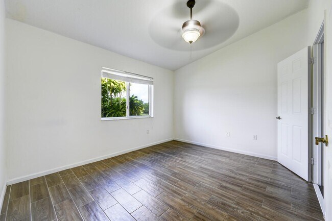 Building Photo - 3478 Briar Bay Blvd