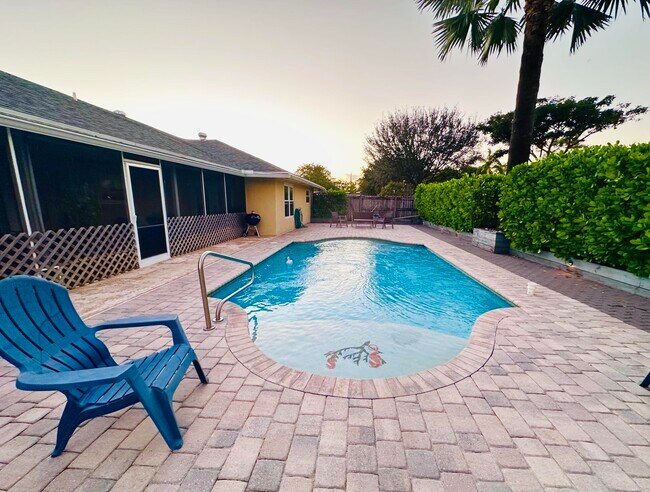 Building Photo - 4540 Mathis St