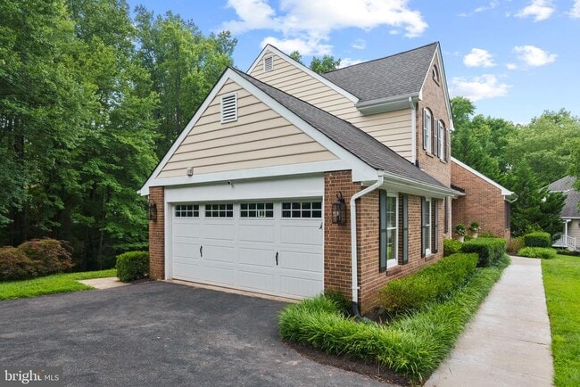 Building Photo - 6609 Heidi Ct