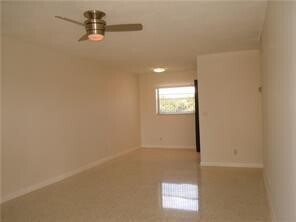 Building Photo - 270 NE 40th St