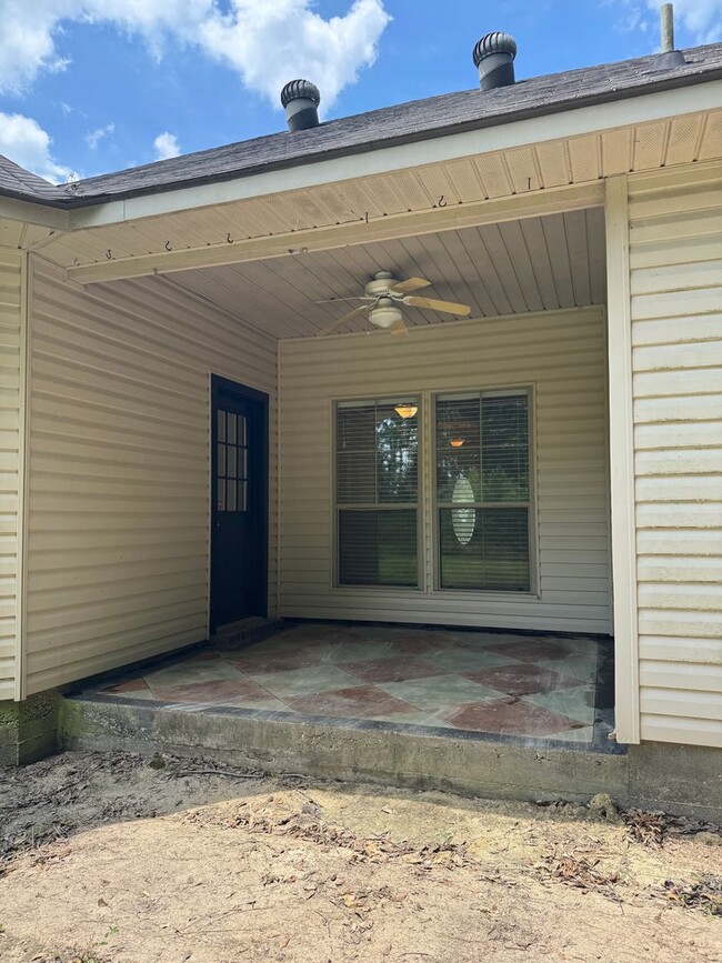 Building Photo - Beautiful Rental in Walker, LA