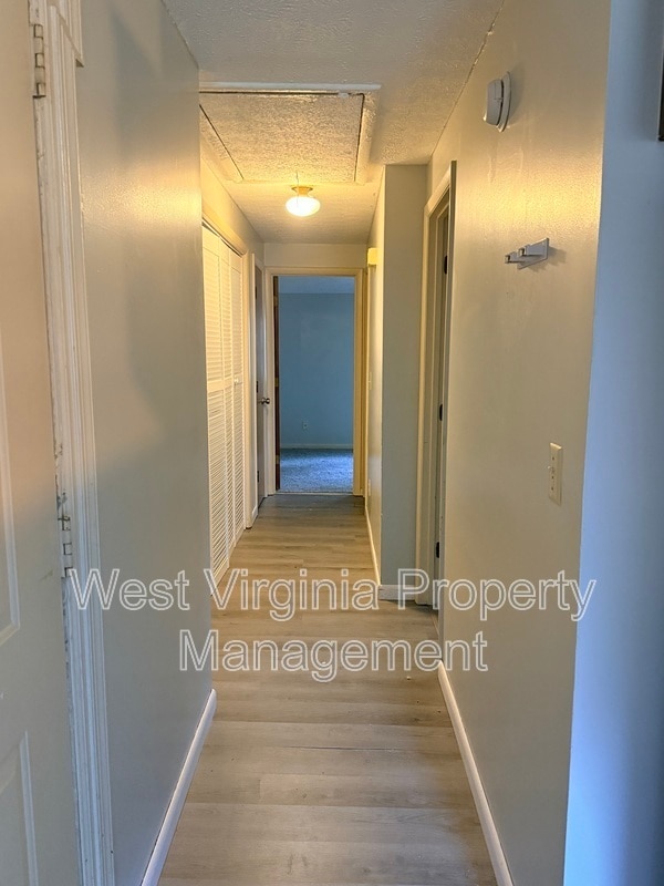 Building Photo - 184 Wyndale Dr