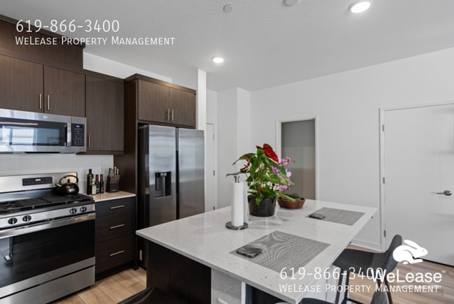 Building Photo - 35152 Grove Trl