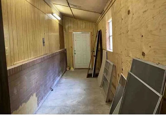 Building Photo - 1477 SE Inglewood Ave