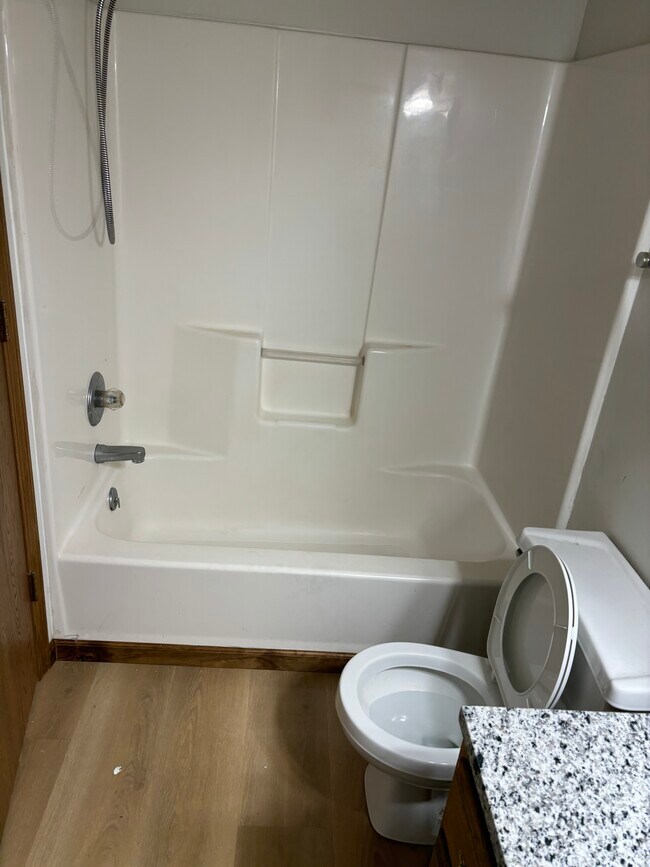 Building Photo - 1329 East 21st terrace