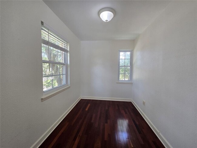 Building Photo - 300 Cypress Creek Cir