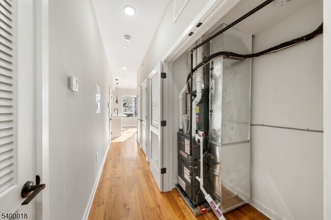 Building Photo - 108 Fleming Ave