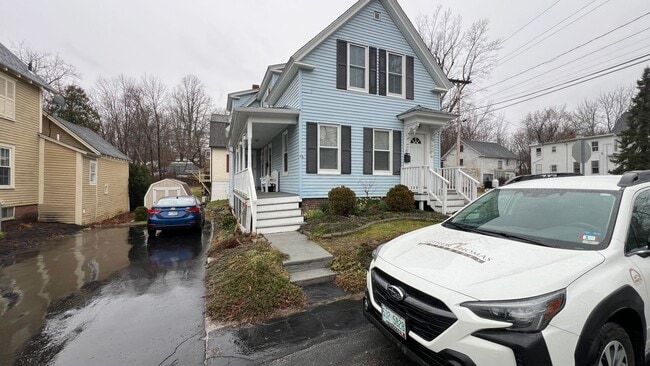 Building Photo - 10 Horne St