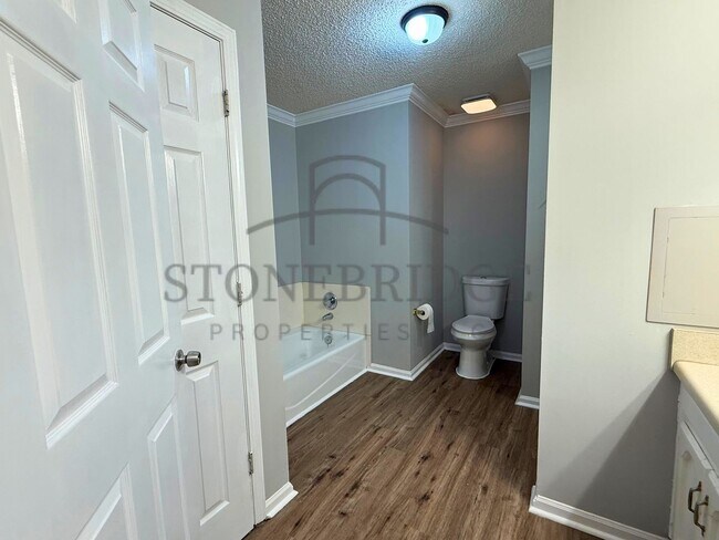 Building Photo - 3 bed, 2 bed home in Helena
